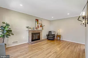 9010 Brook Ford Rd, Burke, VA 22015 - Photo 12