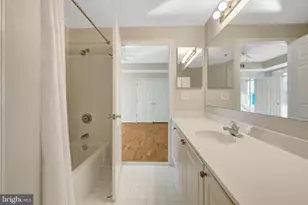 1625 International Dr, McLean, VA 22102 - Photo 26