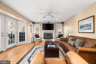 4926 Novak Ln, Fairfax, VA 22030 - Photo 16