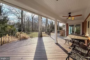 7509 Walton Ln, Annandale, VA 22003 - Photo 28