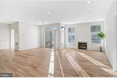 11623 Cavalier Landing Court #304, Fairfax, VA 22030 - Photo 6