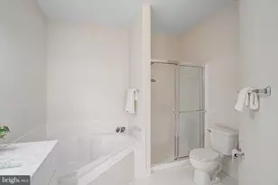 11623 Cavalier Landing Ct, Fairfax, VA 22030 - Photo 26