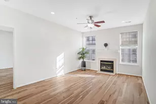 11623 Cavalier Landing Ct, Fairfax, VA 22030 - Photo 14