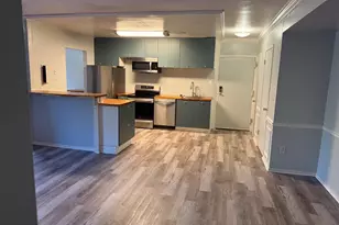 523 Florida Ave, Herndon, VA 20170 - Photo 2