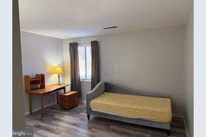 523 Florida Avenue #T2, Herndon, VA 20170 - Photo 10