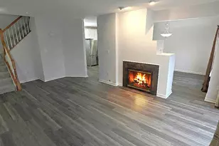 14437 Glencrest Cir, Centreville, VA 20120 - Photo 10