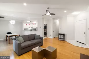 6944 Ellingham Cir, Alexandria, VA 22315 - Photo 2