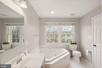 105 Shepherdson Lane NE, Vienna, VA 22180 - Photo 24