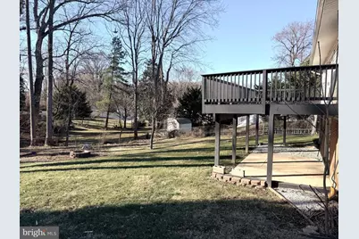 7815 Bristow Drive, Annandale, VA 22003 - Photo 6