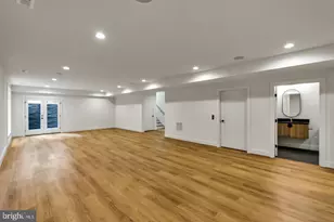 930 Fairway Dr NE, Vienna, VA 22180 - Photo 38