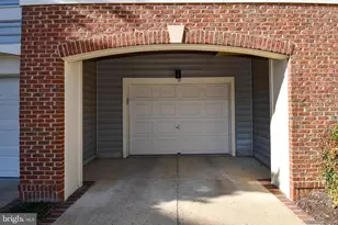 11322 Westbrook Mill Ln, Fairfax, VA 22030 - Photo 4