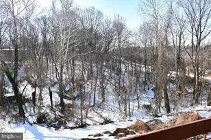 4267 Americana Dr, Annandale, VA 22003 - Photo 32