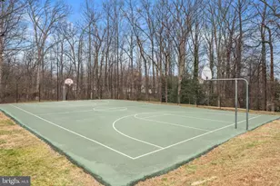 3916 Penderview Dr, Fairfax, VA 22033 - Photo 36