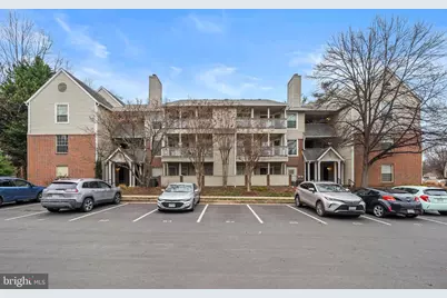 3916 Penderview Drive #425, Fairfax, VA 22033 - Photo 2