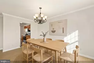 14821 Haymarket Ln, Centreville, VA 20120 - Photo 12