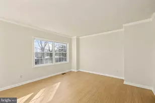 14821 Haymarket Ln, Centreville, VA 20120 - Photo 16
