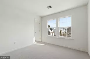 8431 Ambrose Ct, Springfield, VA 22153 - Photo 28