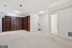 8431 Ambrose Ct, Springfield, VA 22153 - Photo 36