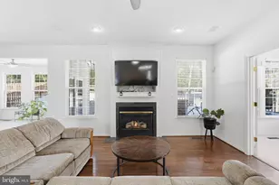 8431 Ambrose Ct, Springfield, VA 22153 - Photo 8