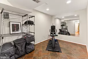 2938 Bridgehampton Ct, Falls Church, VA 22042 - Photo 18