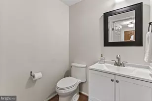 2938 Bridgehampton Ct, Falls Church, VA 22042 - Photo 24