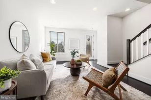 4973 Lakeside Xing, Chantilly, VA 20151 - Photo 4