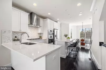 4973 Lakeside Crossing, Chantilly, VA 20151 - Photo 8