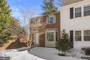 2901 Everleigh Way, Fairfax, VA 22031 - Photo 2