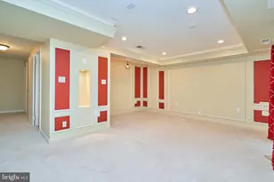 5810 Bunker Woods Ln, Burke, VA 22015 - Photo 28