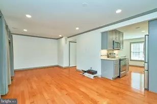 5810 Bunker Woods Ln, Burke, VA 22015 - Photo 14