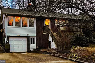 554 Orchard St NW, Vienna, VA 22180 - Photo 1