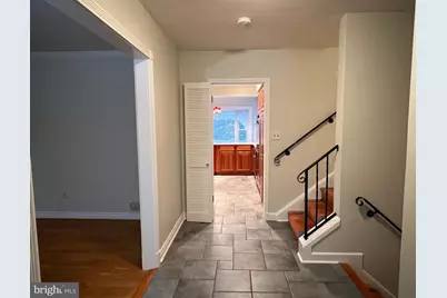 6830 Pacific Lane, Annandale, VA 22003 - Photo 8