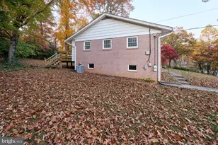 9116 Hamilton Dr, Fairfax, VA 22031 - Photo 34