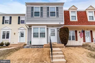 14854 Lynhodge Ct, Centreville, VA 20120 - Photo 2