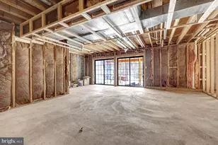 9982 Blackberry Ln, Great Falls, VA 22066 - Photo 30