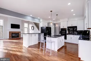 11913 Champion Lake Ct, Herndon, VA 20170 - Photo 24