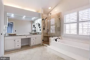 11913 Champion Lake Ct, Herndon, VA 20170 - Photo 48