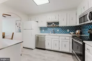 7621 Provincial Dr, McLean, VA 22102 - Photo 6