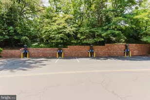 7621 Provincial Dr, McLean, VA 22102 - Photo 28
