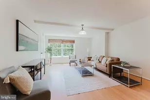 7621 Provincial Dr, McLean, VA 22102 - Photo 18