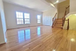 8118 Horseshoe Cottage Cir, Lorton, VA 22079 - Photo 20