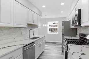 14846 Haymarket Ln, Centreville, VA 20120 - Photo 24