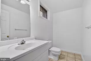 1302 Clayborne House Ct, McLean, VA 22101 - Photo 42