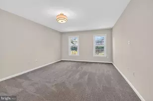 1302 Clayborne House Ct, McLean, VA 22101 - Photo 30