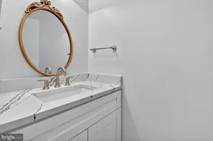 1302 Clayborne House Ct, McLean, VA 22101 - Photo 26