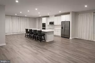 13695 Innovation Station Loop, Herndon, VA 20171 - Photo 4