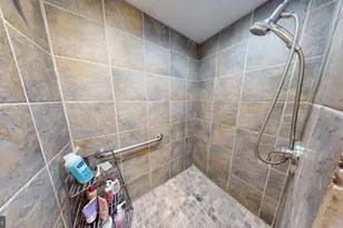 11813 Vale Rd, Oakton, VA 22124 - Photo 20