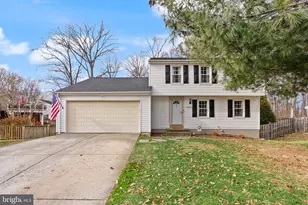 14724 St Germain Dr, Centreville, VA 20121 - Photo 2
