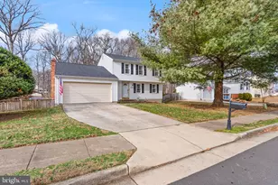 14724 St Germain Dr, Centreville, VA 20121 - Photo 6