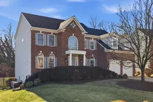 2310 Colonel Lindsay Ct, Falls Church, VA 22043 - Photo 4